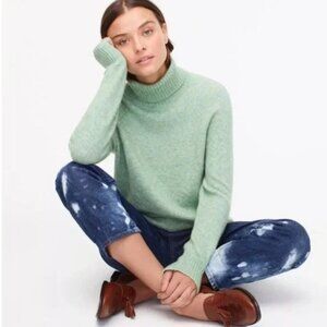 NWT J. Crew Supersoft Yarn Turtleneck Sweater | XS | Heather Green